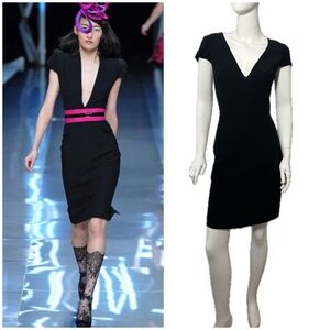 CORSETED PEEKABOO Alexander McQueen Runway Spring 2008 Isabella Blow Dress 40 6